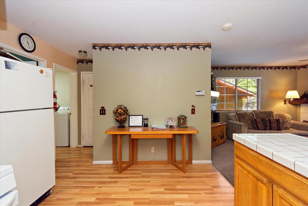 42557 La Cerena Avenue Property Photo 14
