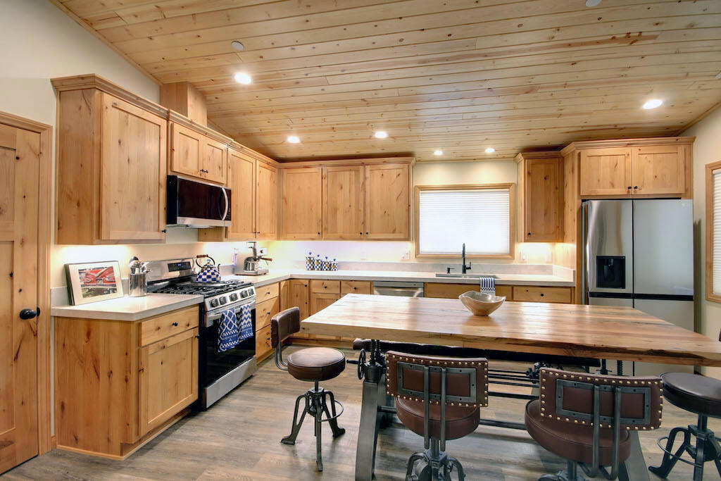 2013 Cedar Pine Lane Property Photo 11