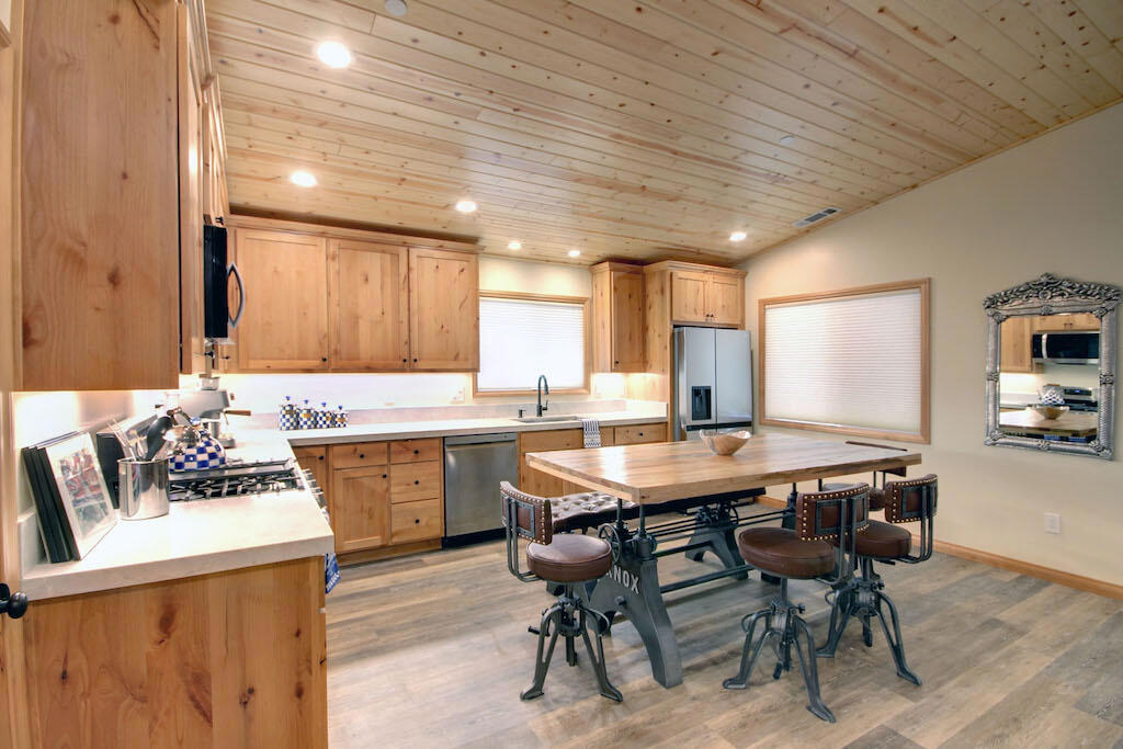 2013 Cedar Pine Lane Property Photo 12