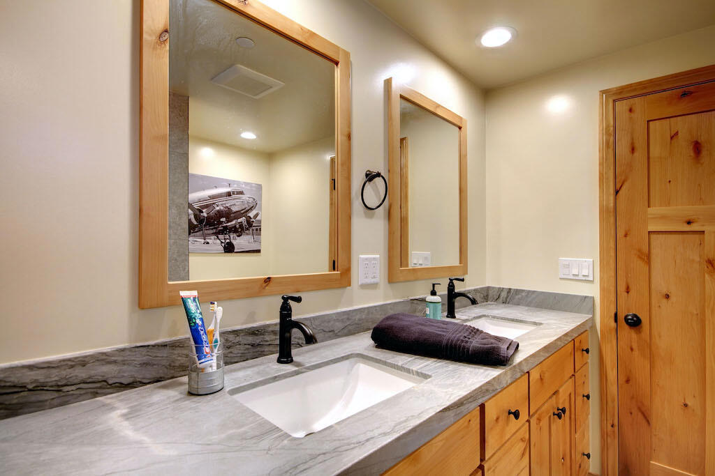 2013 Cedar Pine Lane Property Photo 20