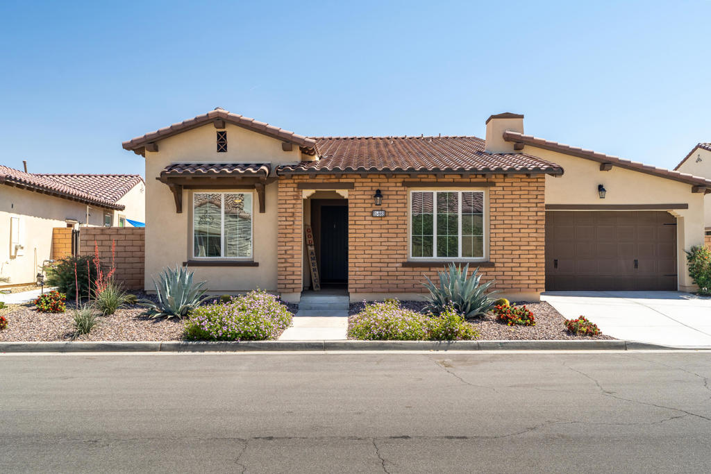 51862 Via Crespi Property Photo 1