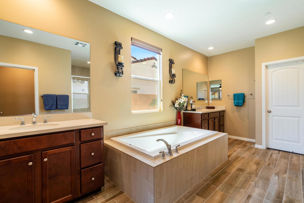51862 Via Crespi Property Photo 26