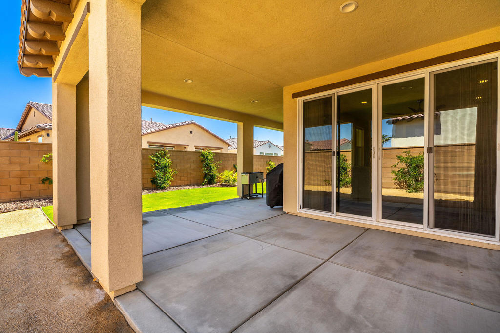 51862 Via Crespi Property Photo 30