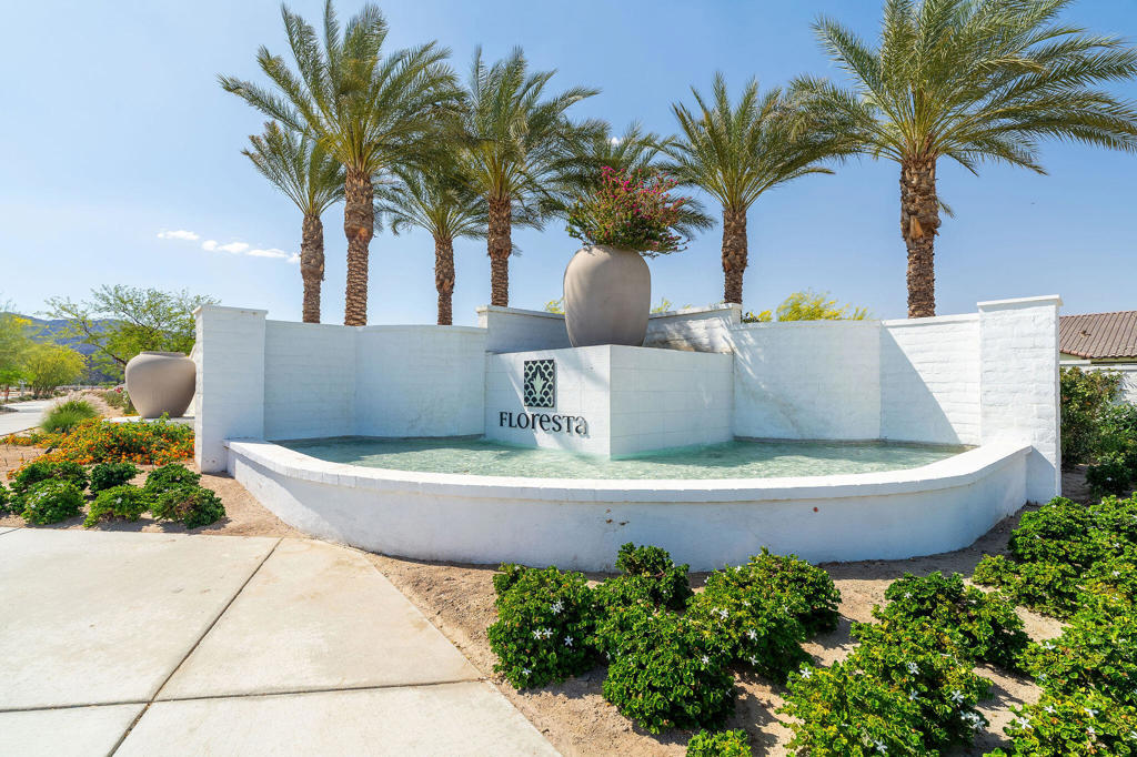 51862 Via Crespi Property Photo 40