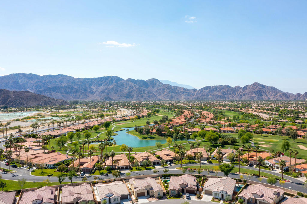 51862 Via Crespi Property Photo 45
