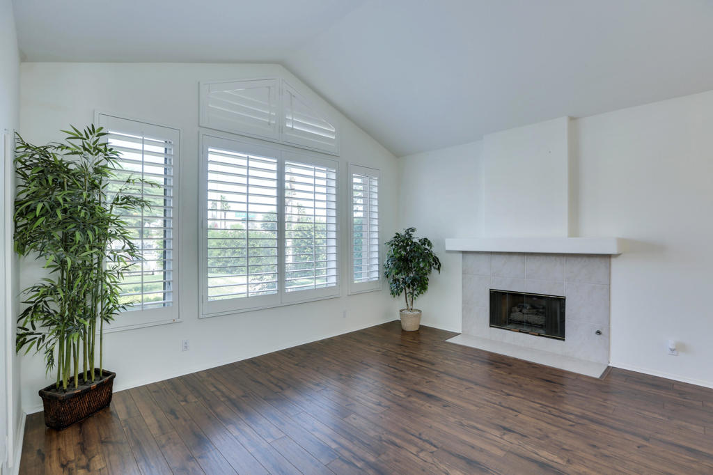 40750 Avenida Arcada Property Photo 2