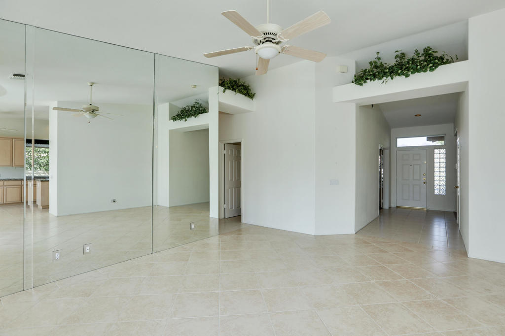 40750 Avenida Arcada Property Photo 11