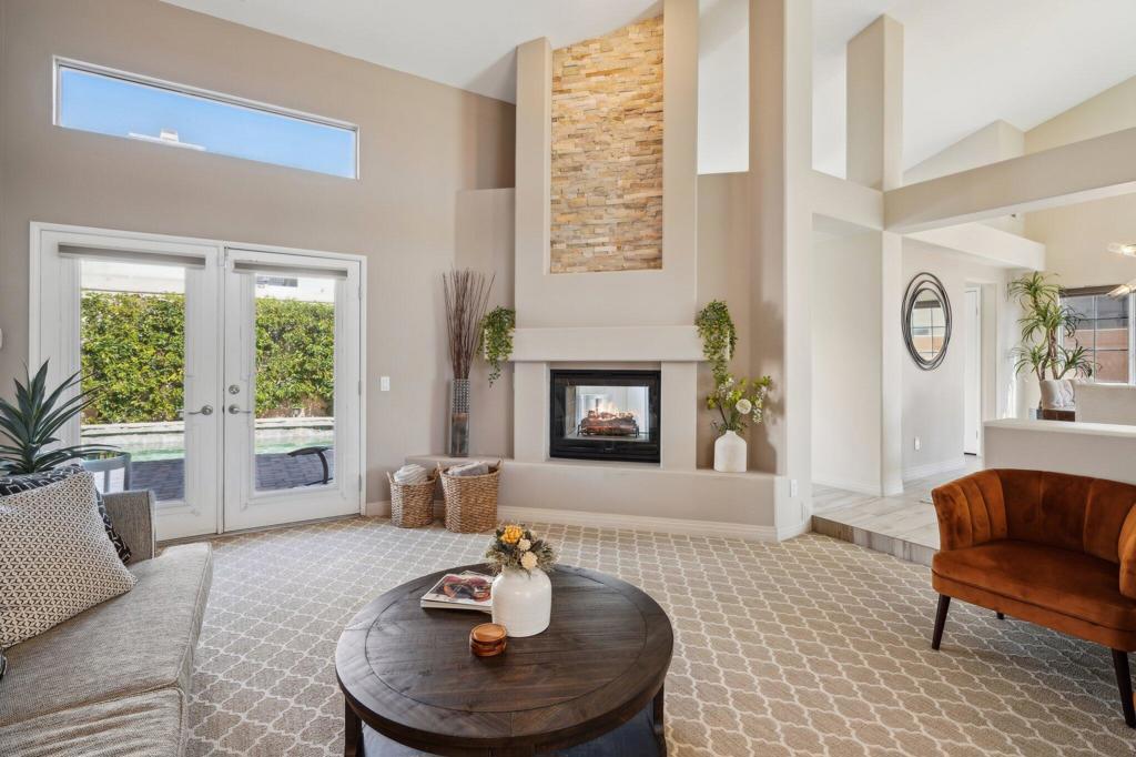 45450 Desert Fox Drive