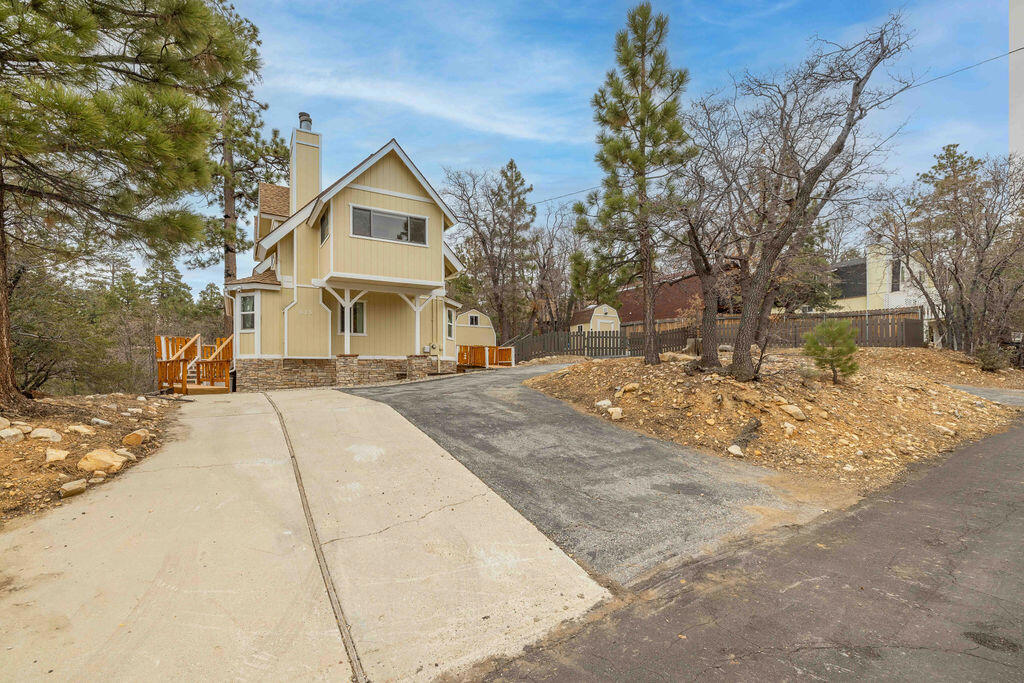 675 Inyo Avenue Property Photo 3