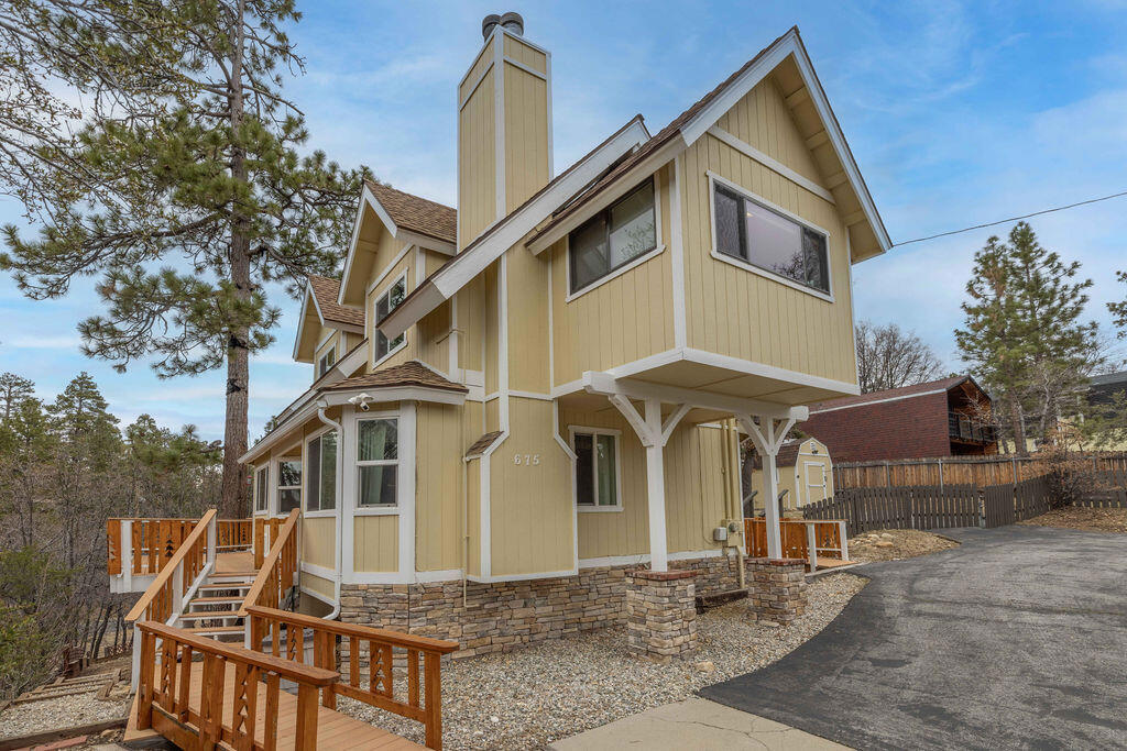 675 Inyo Avenue Property Photo 4