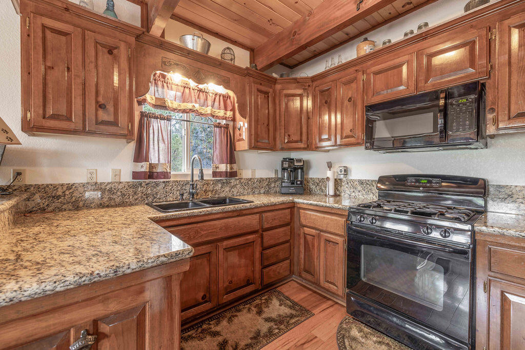 675 Inyo Avenue Property Photo 10