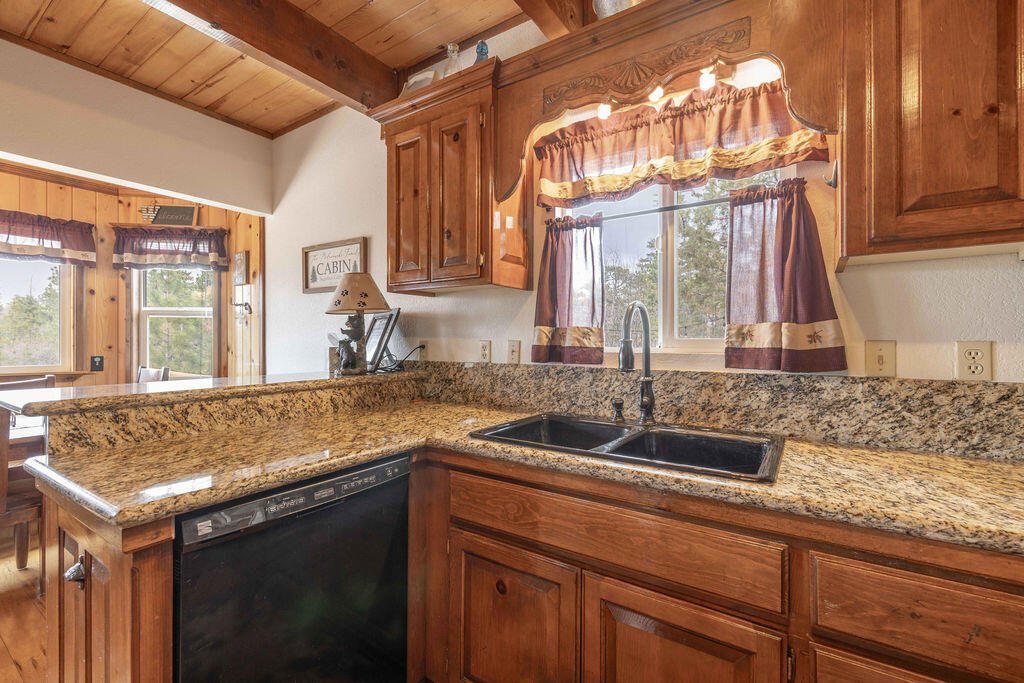 675 Inyo Avenue Property Photo 11