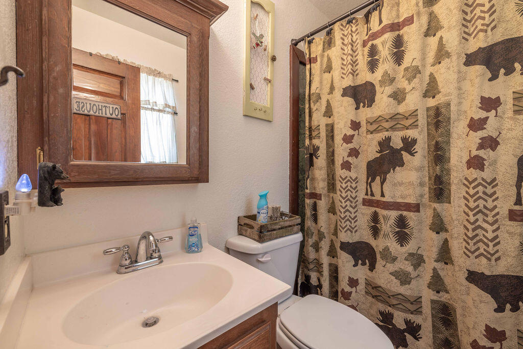 675 Inyo Avenue Property Photo 26