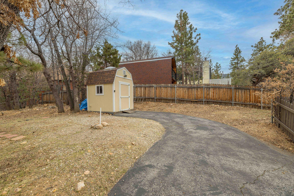 675 Inyo Avenue Property Photo 37