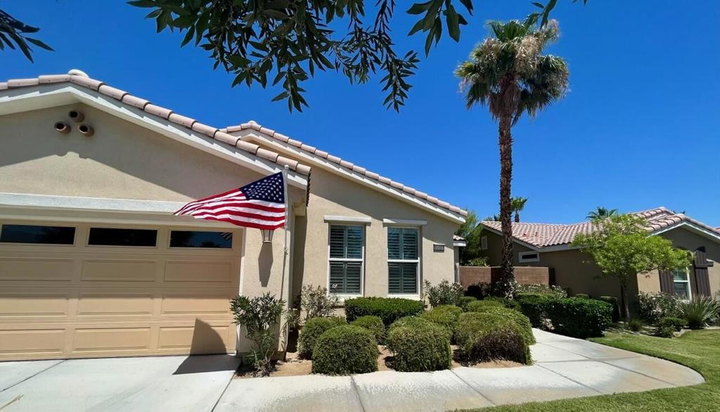 81407 Golden Poppy Way Property Photo 1