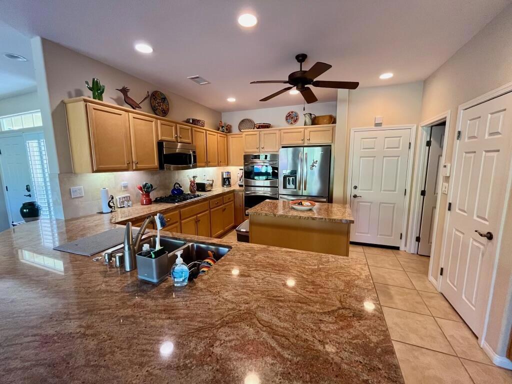 81407 Golden Poppy Way Property Photo 5
