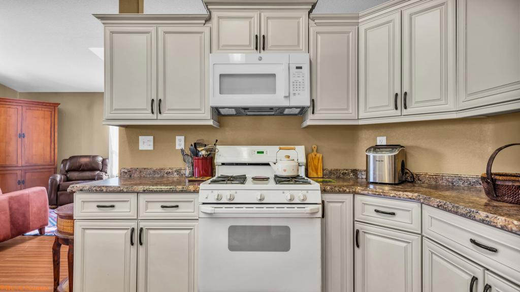 14777 Palm Drive 102 Property Photo 5