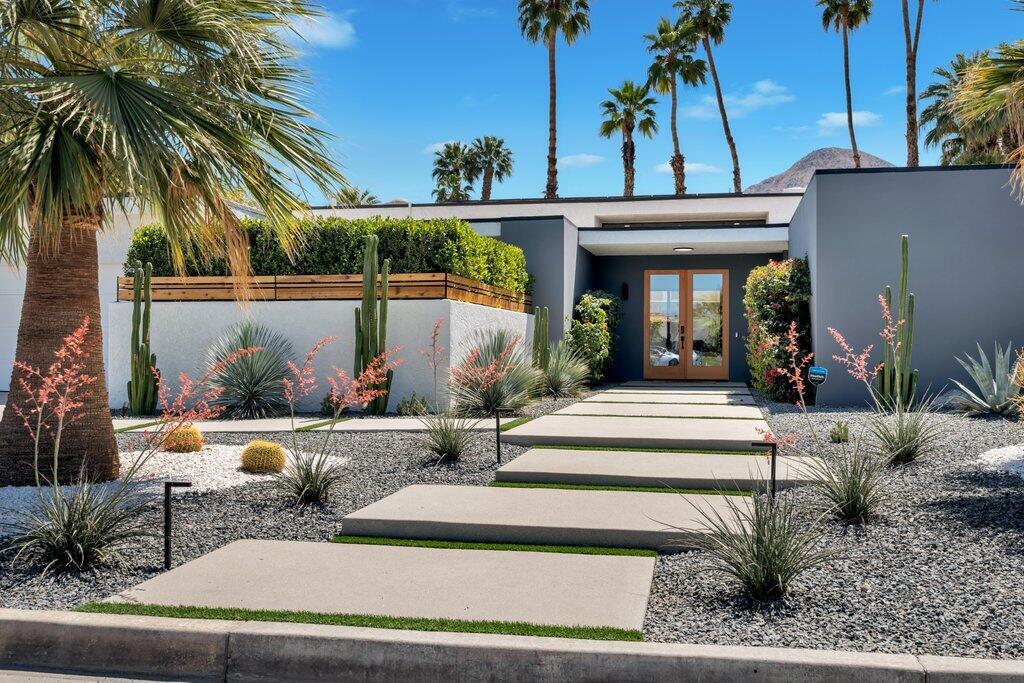 75665 Painted Desert Drive Property Photo 1