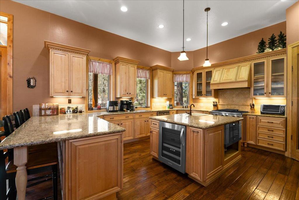 1215 Wolf Creek Court Property Photo 12
