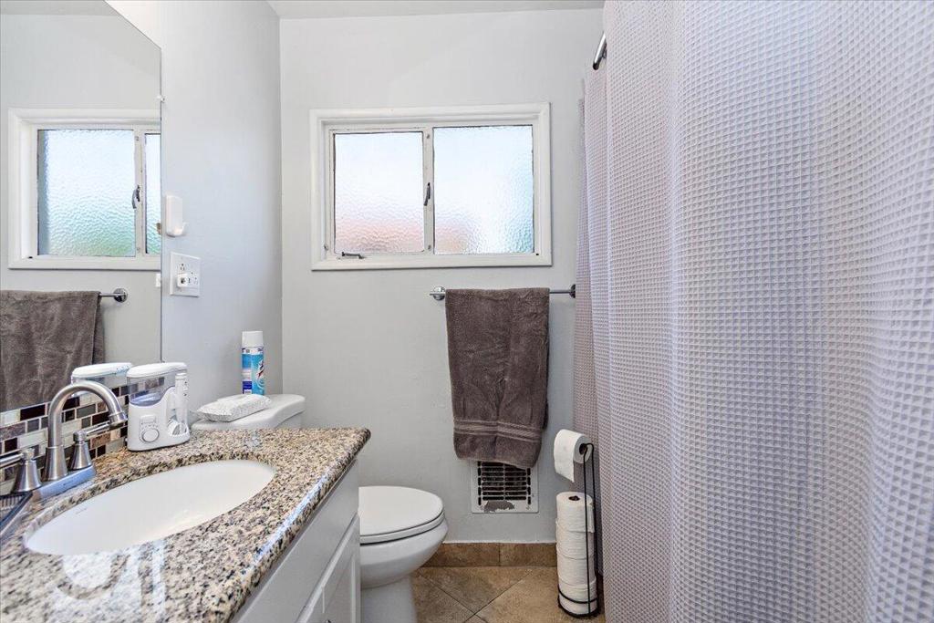 1307 Oakhurst St Drive Property Photo 14