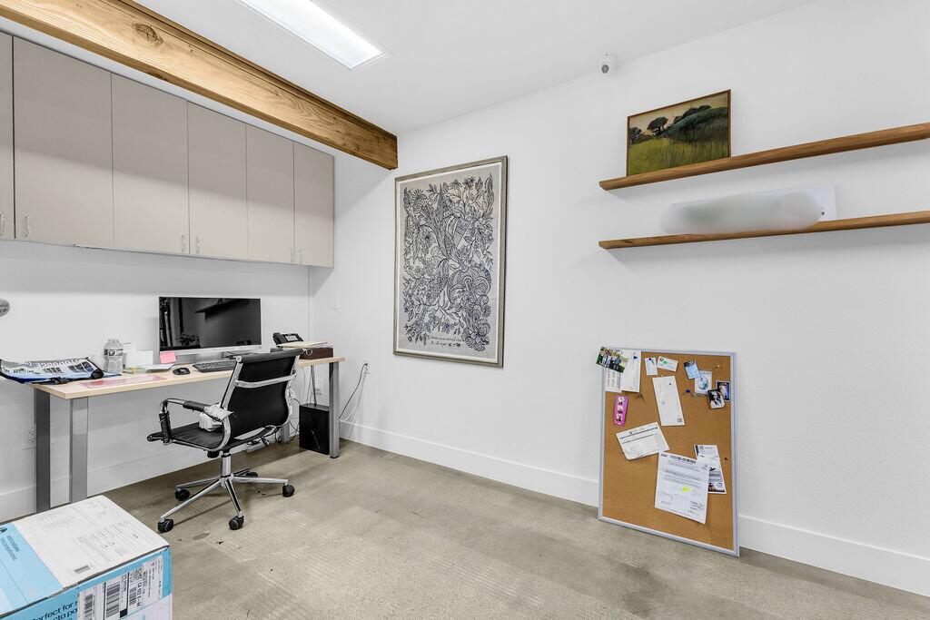81500 Industrial Place Property Photo 7