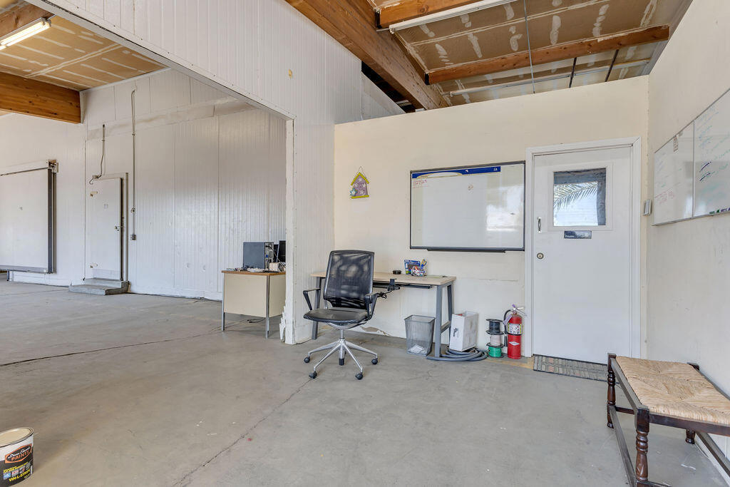 81500 Industrial Place Property Photo 46