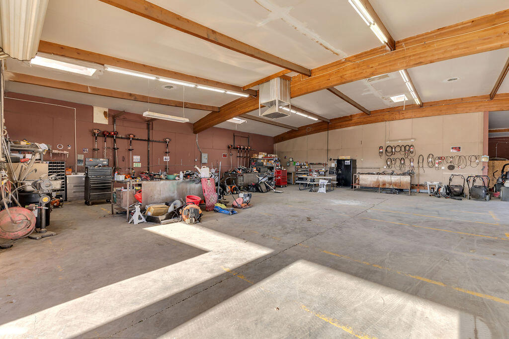 81500 Industrial Place Property Photo 68