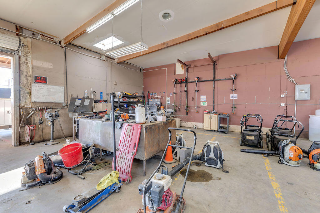 81500 Industrial Place Property Photo 69