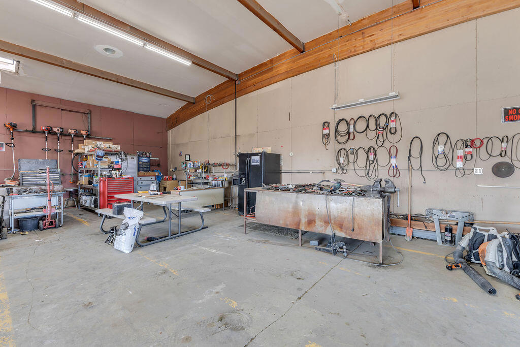81500 Industrial Place Property Photo 73