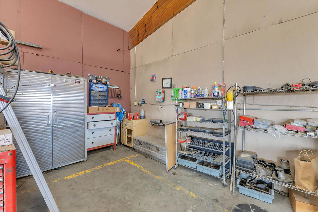 81500 Industrial Place Property Photo 74