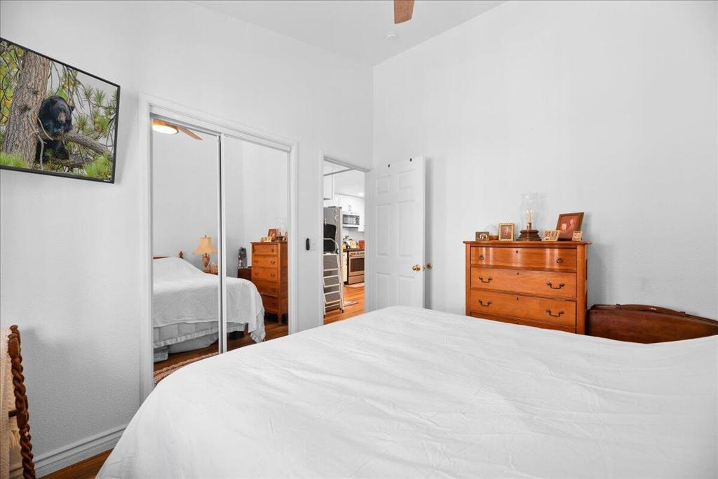 233 E Angeles Boulevard Property Photo 13