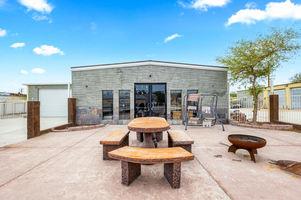 168866 Havasu Lake Road Property Photo 4
