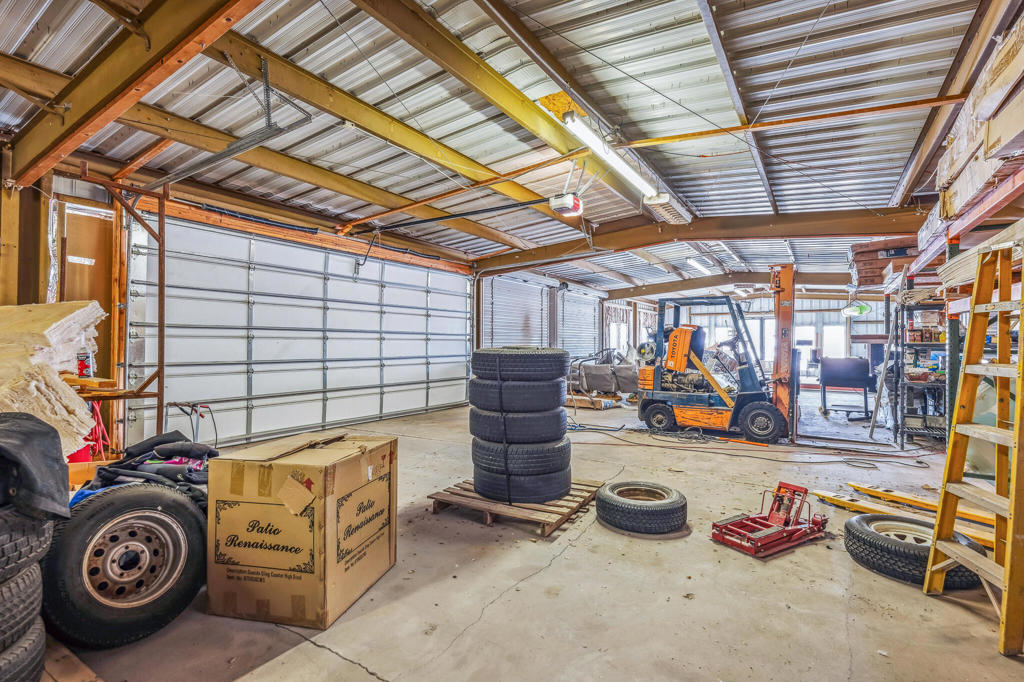 168866 Havasu Lake Road Property Photo 16