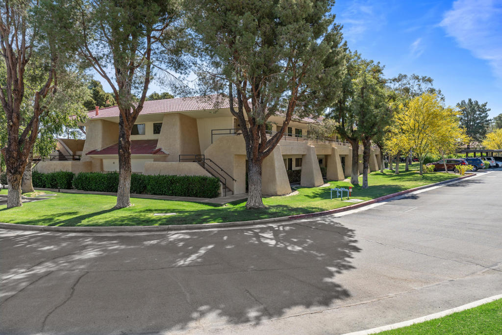 685 N Ashurst Court H207 Property Photo 2