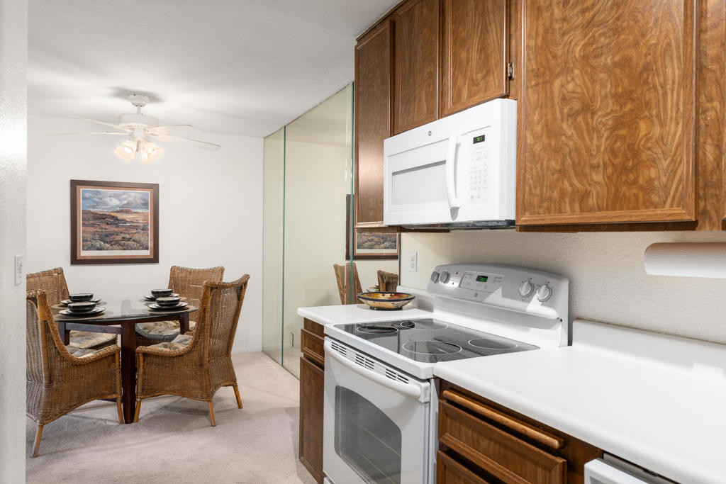 685 N Ashurst Court H207 Property Photo 10