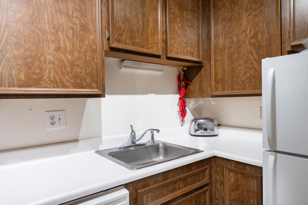 685 N Ashurst Court H207 Property Photo 21