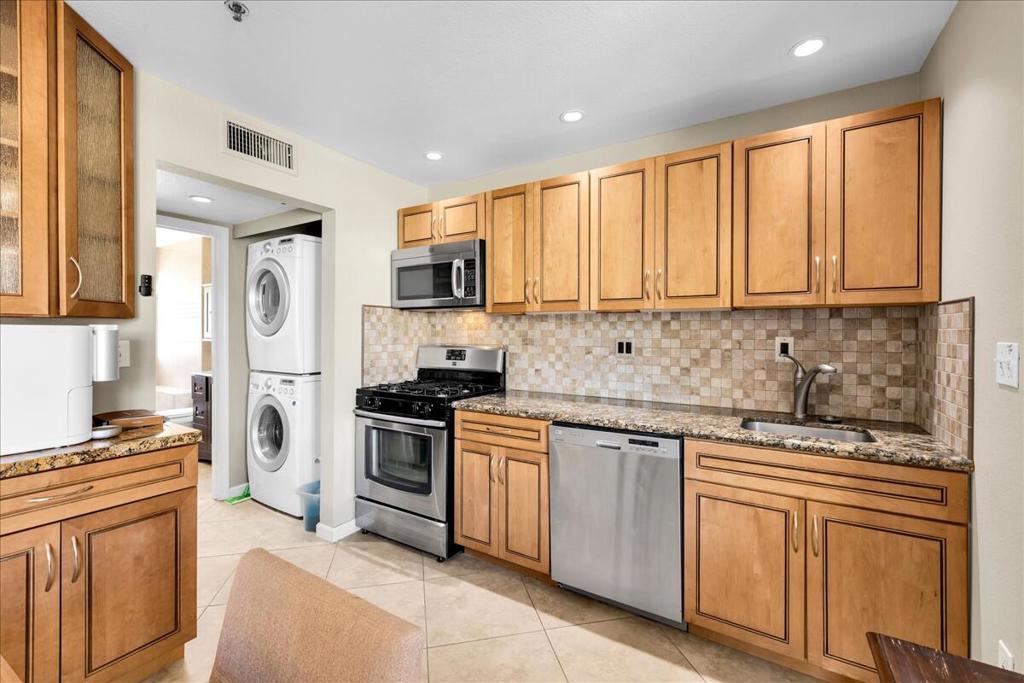 1555 N Chaparral Road 328 Property Photo 3