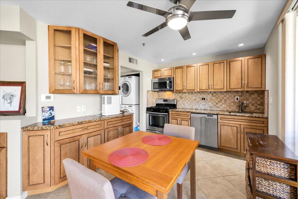 1555 N Chaparral Road 328 Property Photo 9