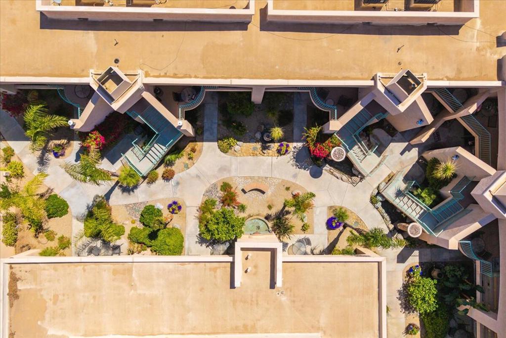 1555 N Chaparral Road 328 Property Photo 28