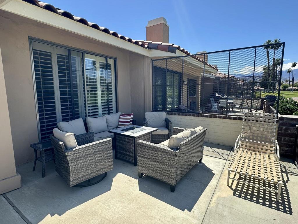 430 Sierra Madre S Property Photo 5
