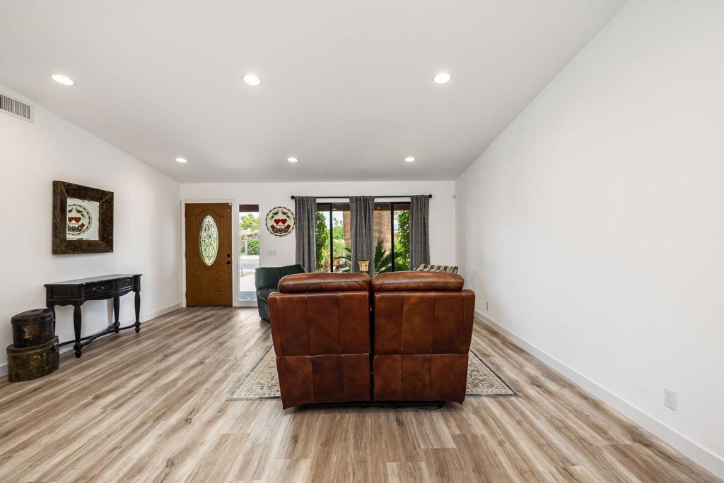 74619 Fairway Drive Property Photo 9