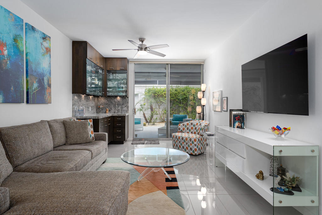 477 Desert Lakes Drive Property Photo 14