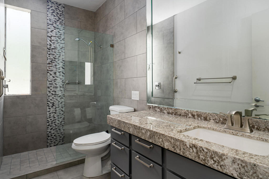 477 Desert Lakes Drive Property Photo 25
