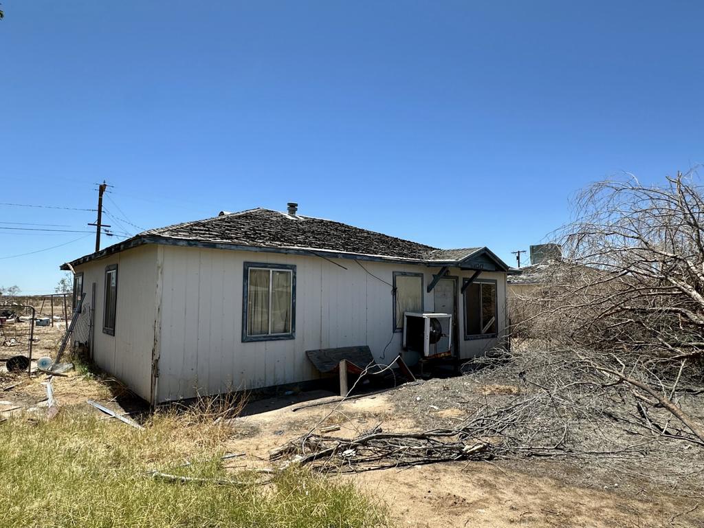17943 Blythe Way Property Photo 1
