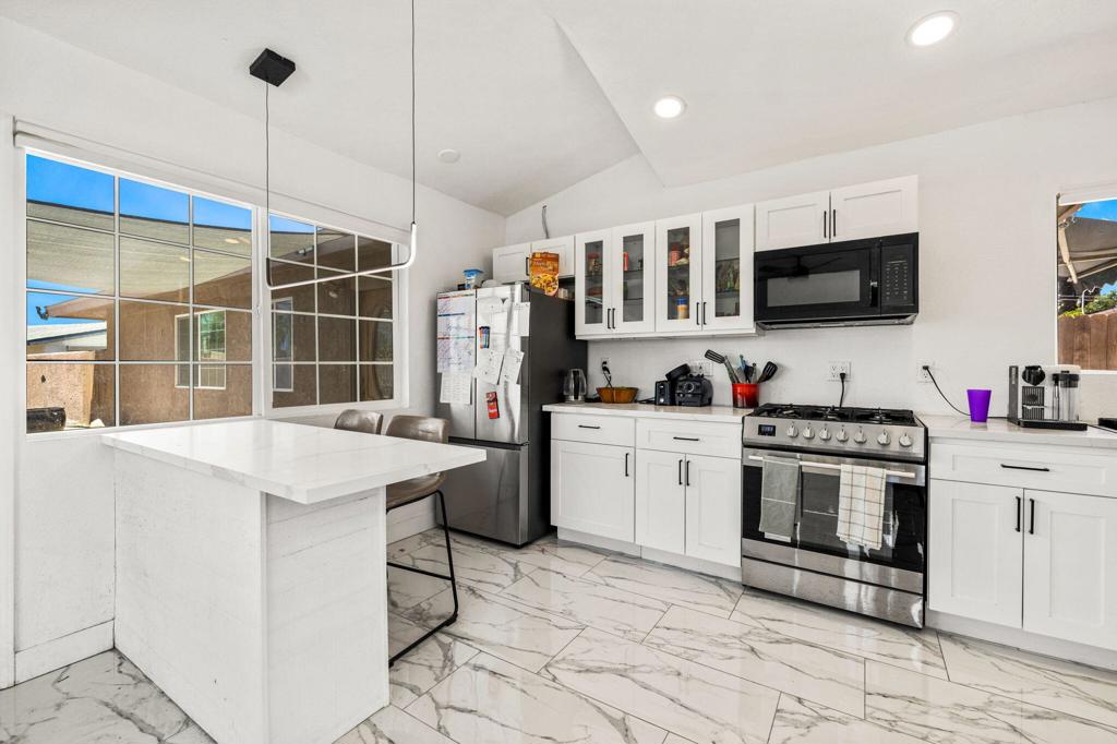 44510 San Carlos Avenue Property Photo 10