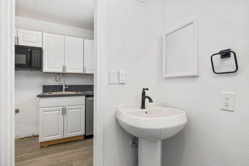 44510 San Carlos Avenue Property Photo 20