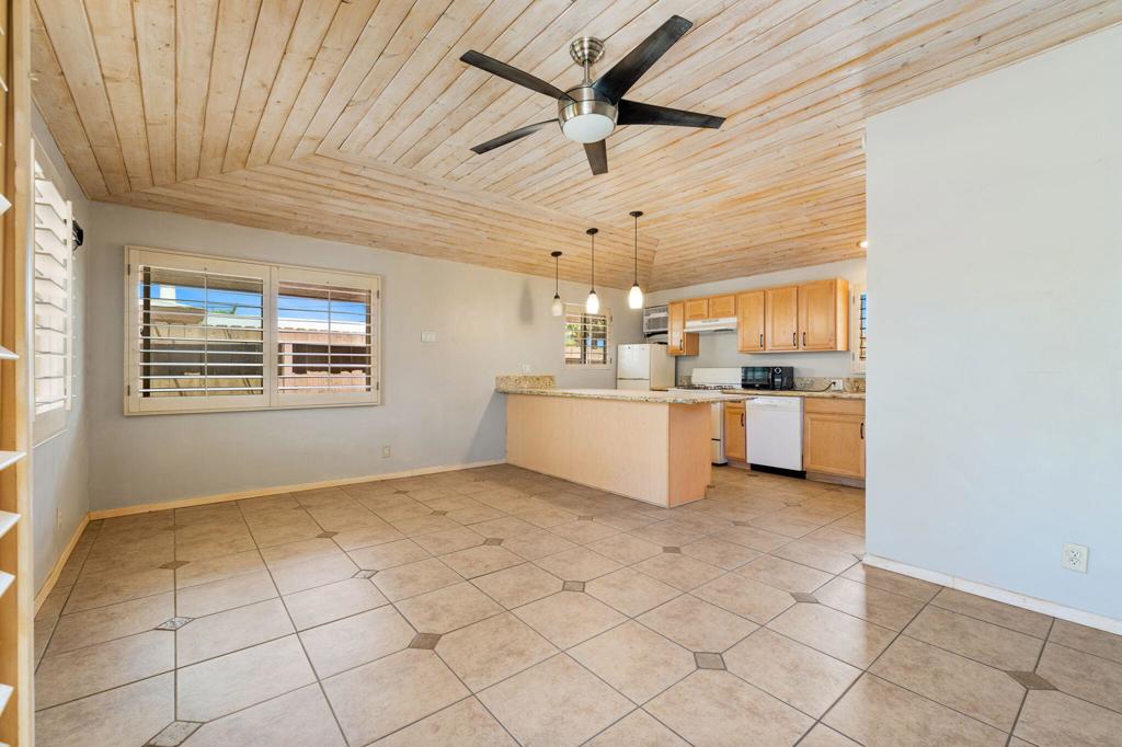 44510 San Carlos Avenue Property Photo 35