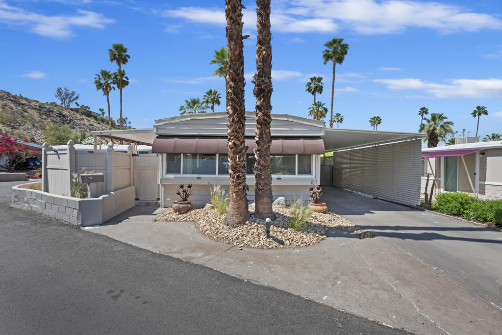 70 Santa Monica Street Property Photo 1