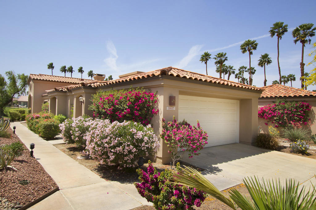 38657 Dahlia Way Property Photo 1