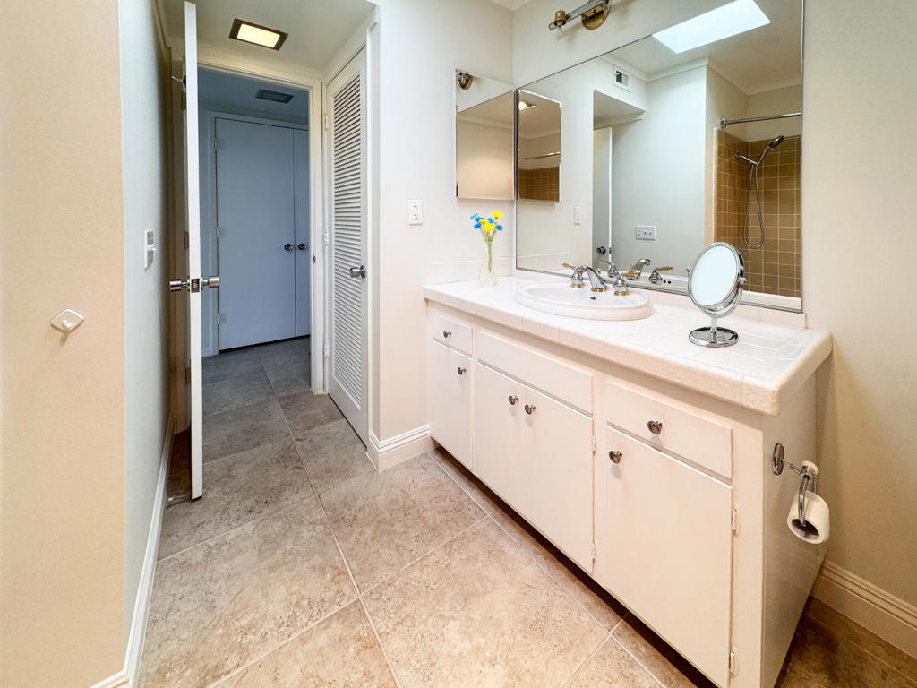 73700 Grapevine Street 14 Property Photo 24
